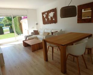 Living room of Flat for sale in Castell-Platja d'Aro  with Air Conditioner and Swimming Pool
