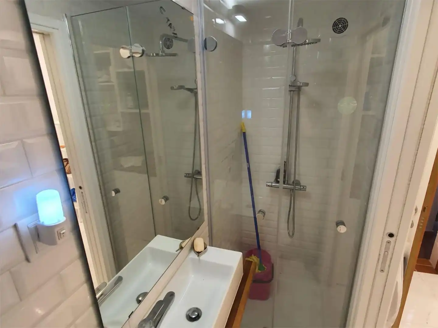 Local en venta en Callejón San Justo, 10, Casco Histórico Baño de Local en venta en Toledo con Amueblado