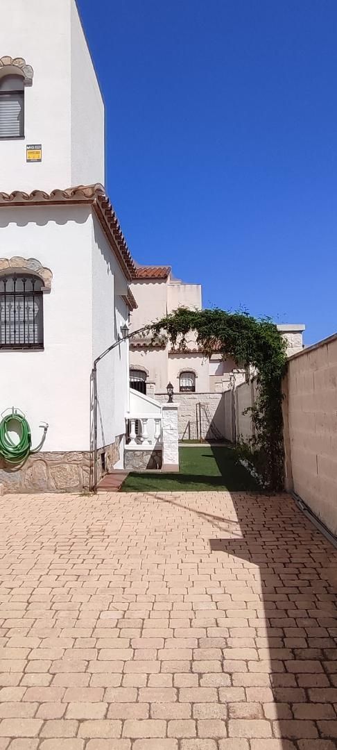 Garden of Flat to rent in Mont-roig del Camp  with Air Conditioner, Heating and Private garden