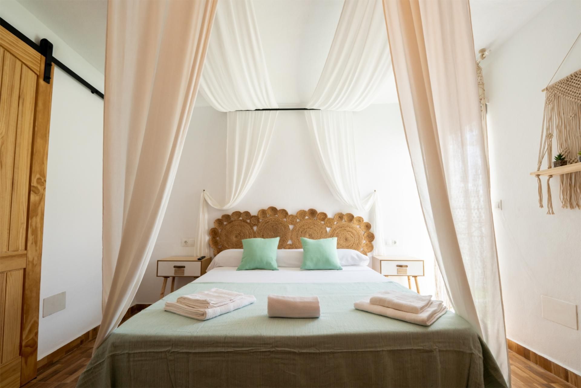 Bedroom of Single-family semi-detached for sale in Cómpeta  with Air Conditioner, Terrace and Balcony