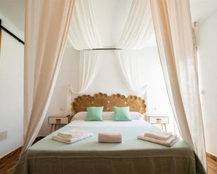 Dormitori de Casa adosada en venda en Cómpeta amb Aire condicionat, Terrassa i Balcó