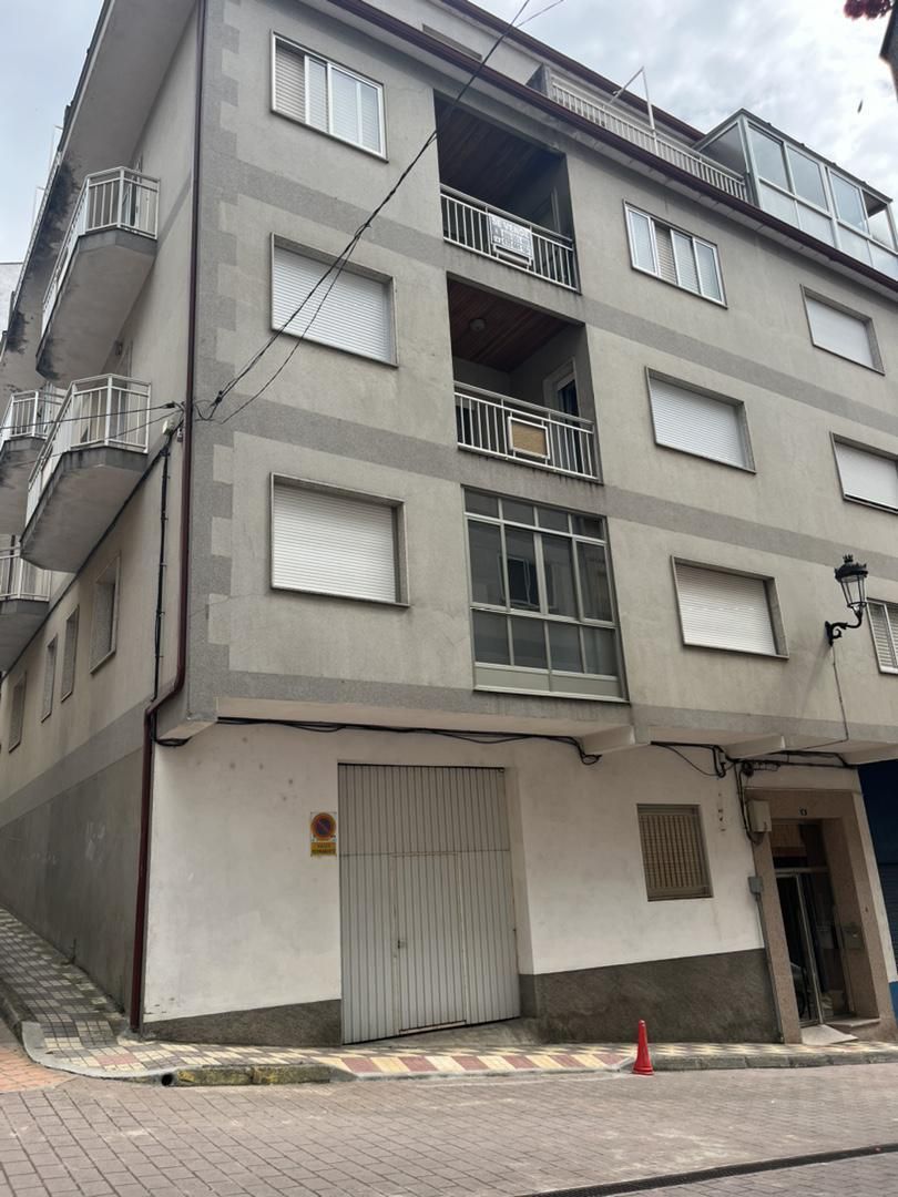 Exterior view of Flat for sale in Viana do Bolo  with Heating, Terrace and Furnished