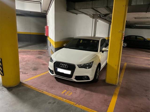 Garaje en Venta en Calle Gozón, 8 en La Florida