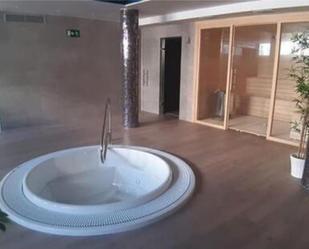 Bany de Apartament de lloguer en Salobreña amb Terrassa i Piscina