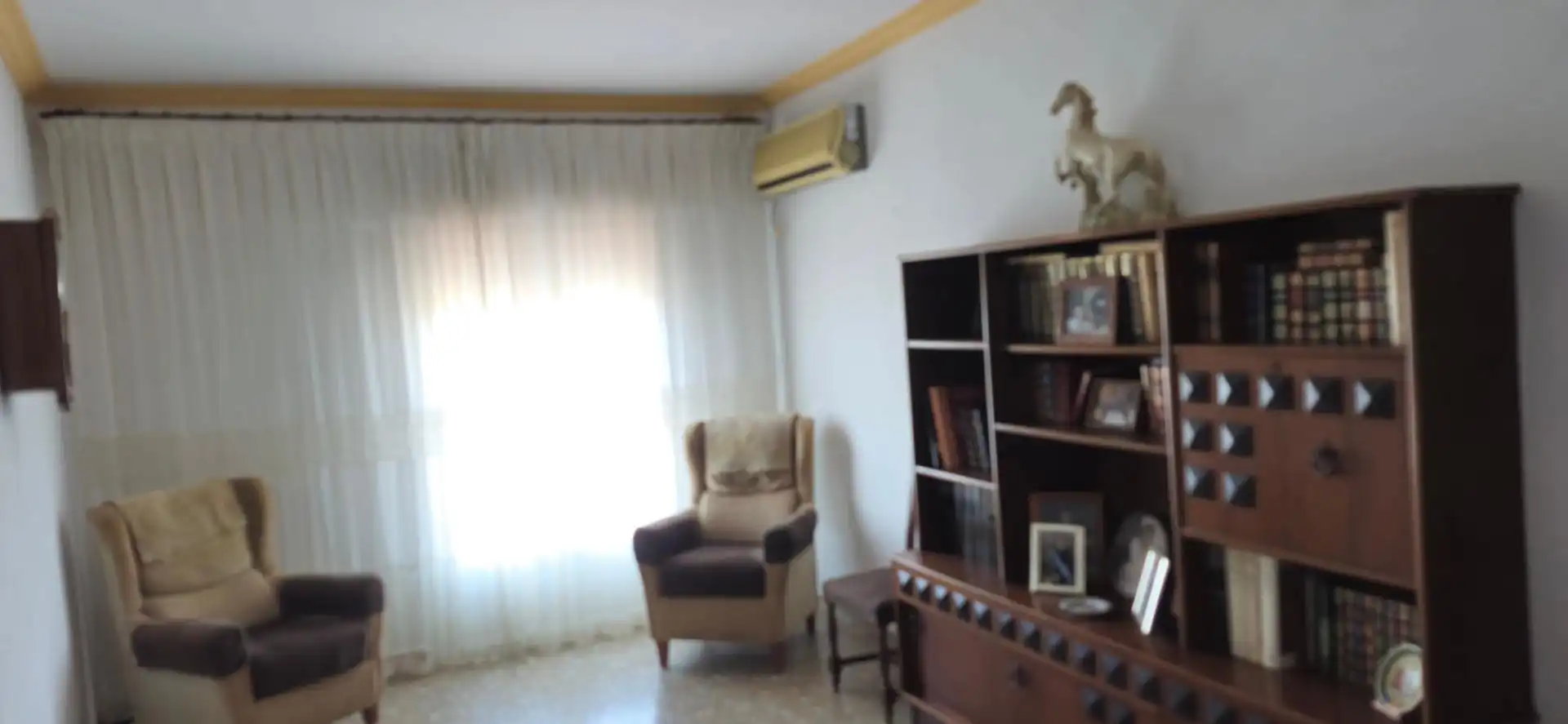 Wohnzimmer von Wohnung zum Verkauf in Trujillo mit Klimaanlage und Terrasse