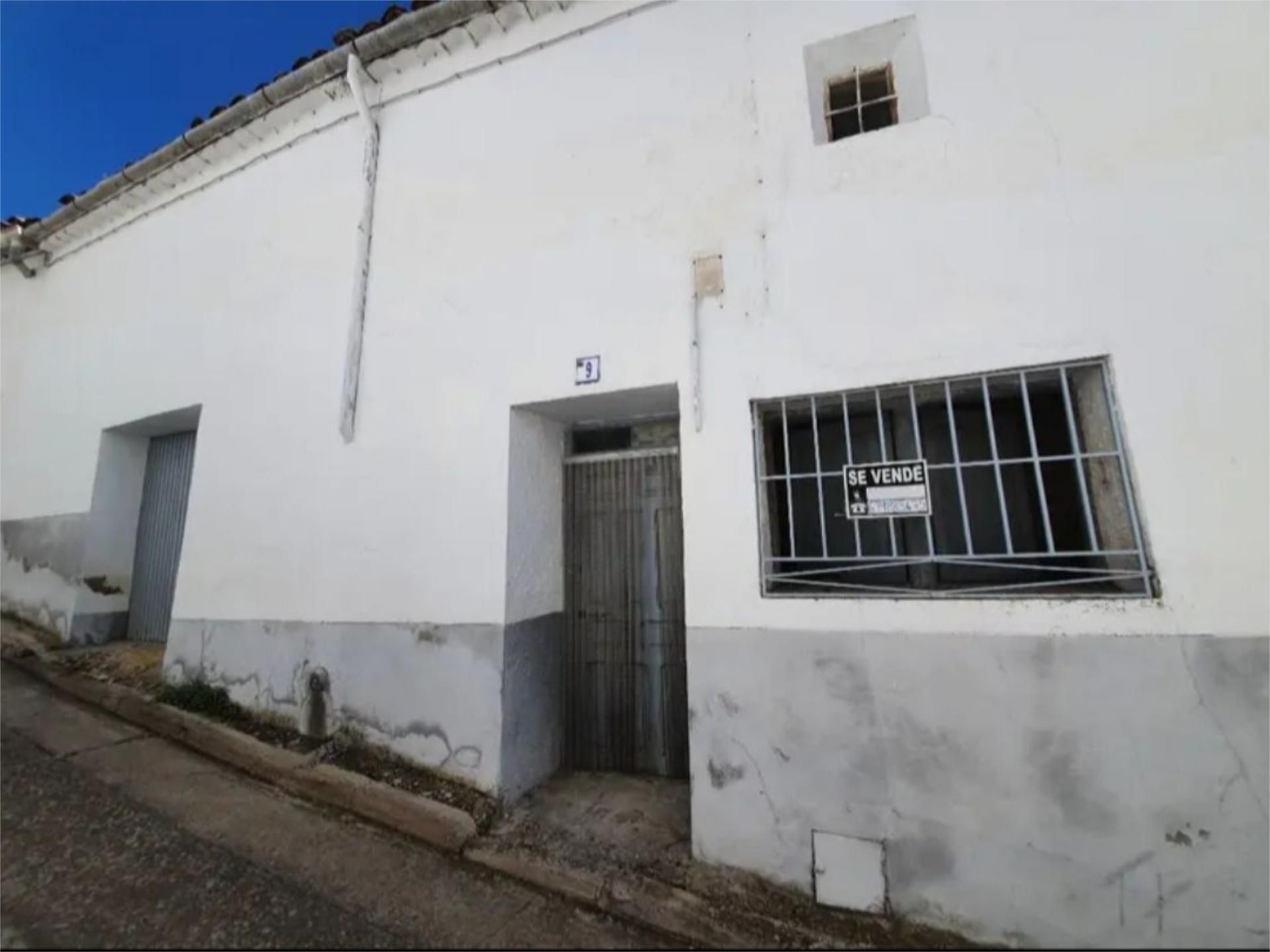 Vista exterior de Casa adosada en venda en Fuertescusa