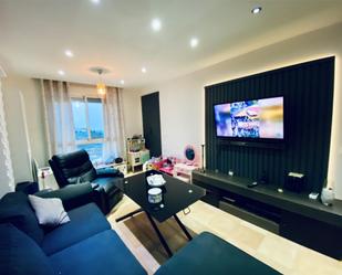 Sala d'estar de Pis en venda en Enix amb Aire condicionat, Terrassa i Balcó