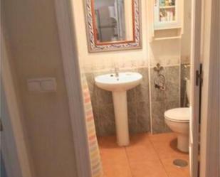 Bany de Apartament de lloguer en  Murcia Capital amb Terrassa