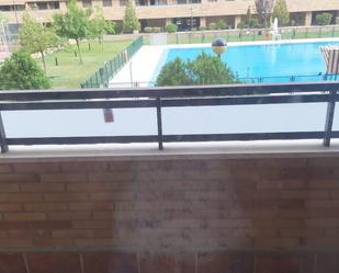 Piscina de Pis de lloguer en Seseña amb Terrassa, Piscina i Balcó