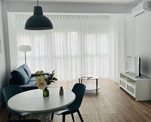 Sala d'estar de Apartament de lloguer en Alcalá la Real amb Aire condicionat