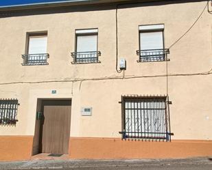 Exterior view of Single-family semi-detached for sale in Villavaquerín