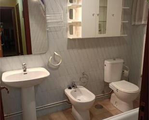 Bathroom of Apartment to rent in A Coruña Capital 