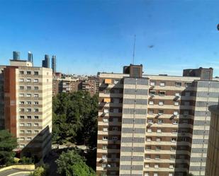 Exterior view of Flat to rent in  Madrid Capital  with Air Conditioner