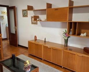 Sala d'estar de Apartament de lloguer en Torrelavega 