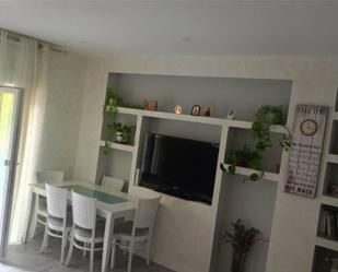 Living room of Flat for sale in Talavera de la Reina  with Air Conditioner and Balcony