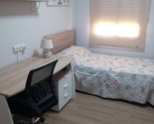 Bedroom of Flat to share in  Huelva Capital  with Air Conditioner and Balcony