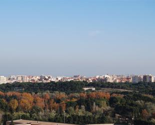 Vista exterior de Pis en venda en  Zaragoza Capital amb Aire condicionat i Terrassa