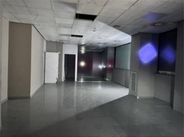 Local comercial en Alquiler en Calle de la Dehesa de Vicalvaro, 20 en Valdebernardo - Valderribas