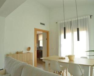 Sala d'estar de Apartament de lloguer en Mont-roig del Camp amb Terrassa i Piscina