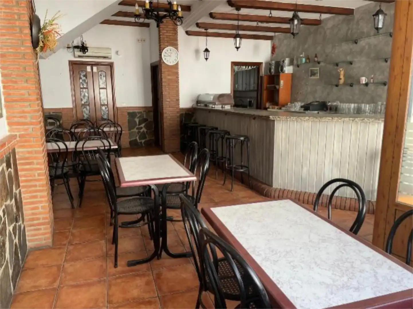 Piso en venta en Calle Calvo Sotelo, 28, Casas de Miravete Piso en venta en Casas de Miravete con Aire acondicionado, Calefacción y Amueblado