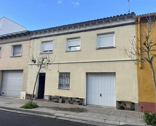 Exterior view of Single-family semi-detached for sale in Monzón  with Terrace