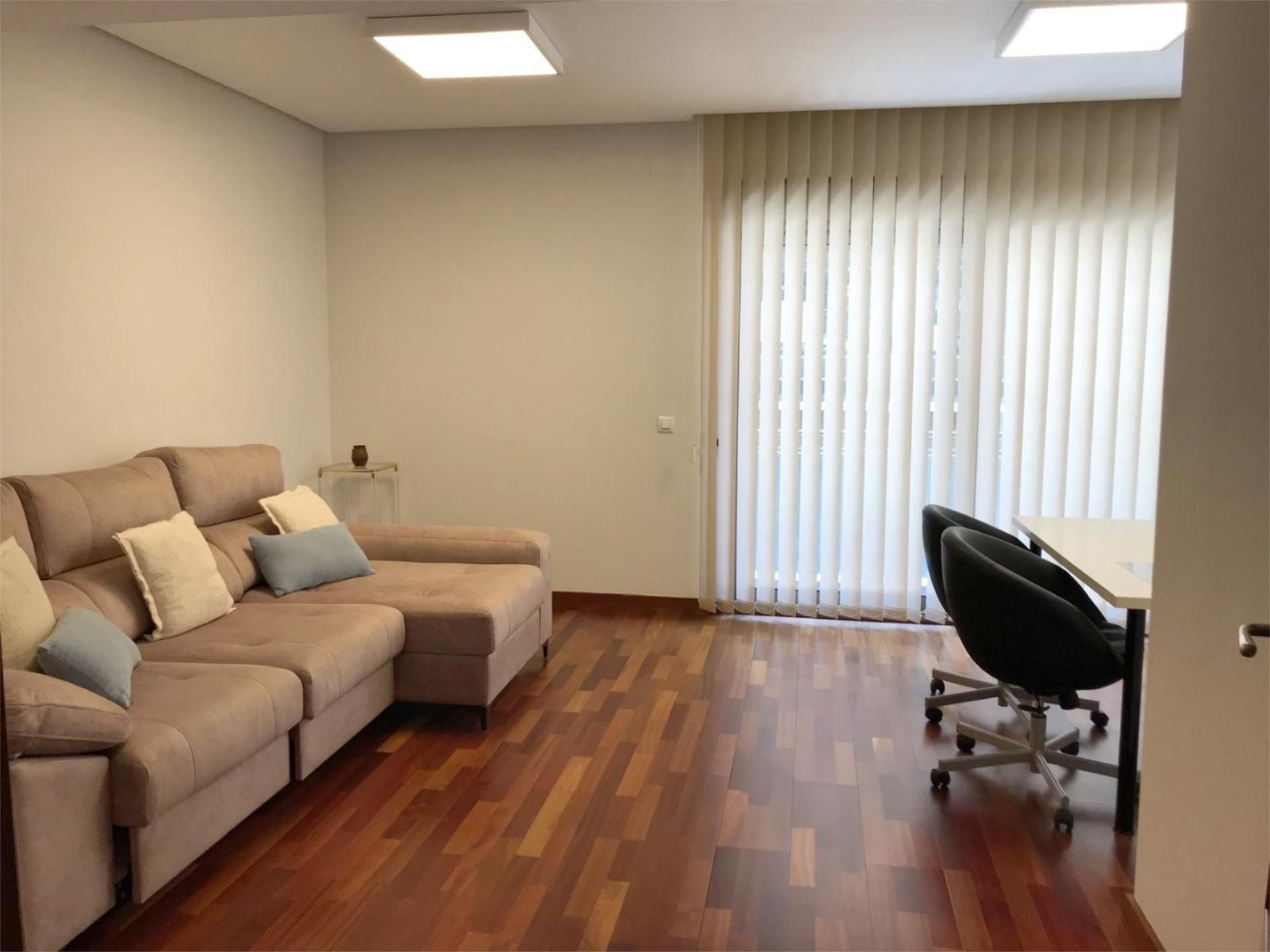 Sala d'estar de Pis de lloguer en Málaga Capital amb Aire condicionat, Parquet i Moblat
