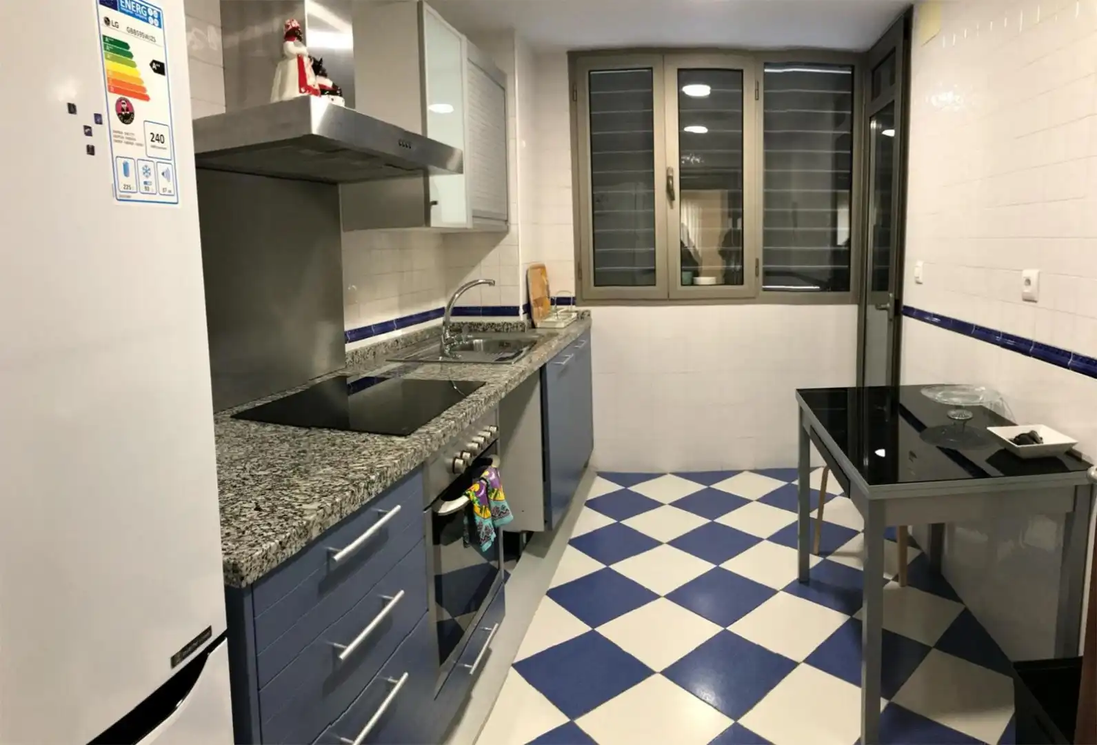 Cocina de Piso de alquiler en Málaga con Aire acondicionado, Parquet y Amueblado