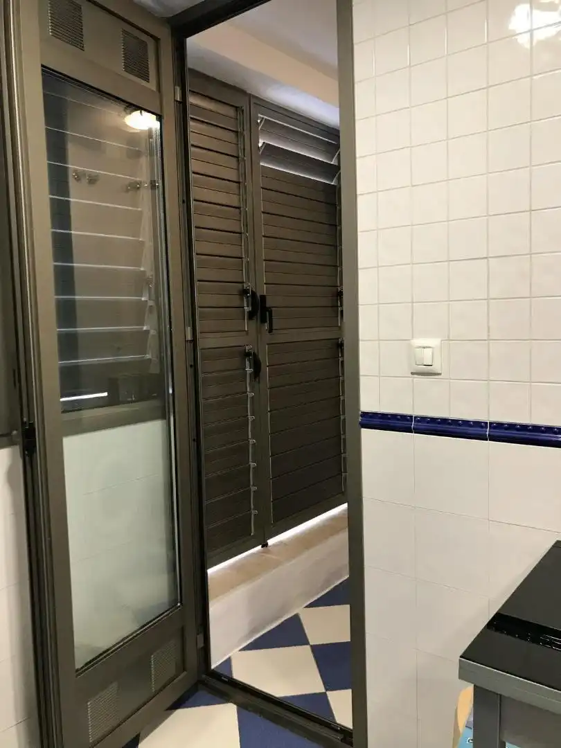 Baño de Piso de alquiler en Málaga con Aire acondicionado, Parquet y Amueblado