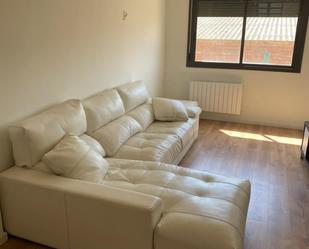 Living room of Flat for sale in Figueres  with Terrace and Balcony