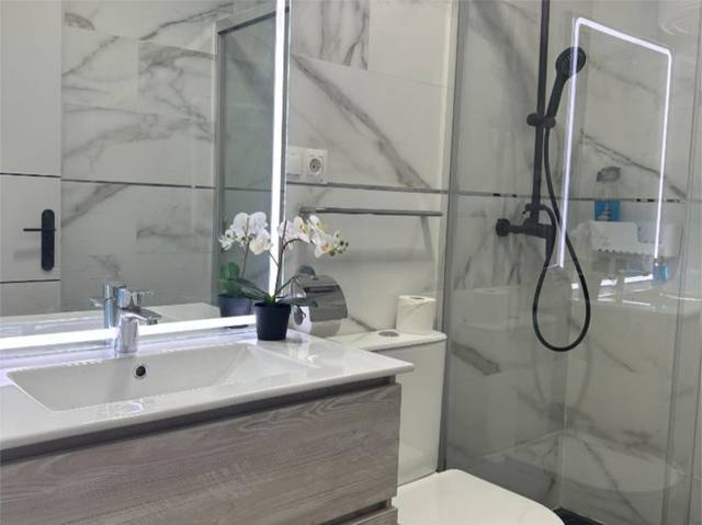 Apartamento en Alquiler en Avenida Vivar Téllez, 85 en Capuchinos - Los Olivos