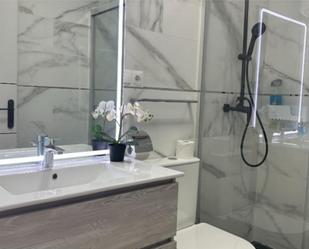 Bathroom of Apartment to rent in Vélez-Málaga  with Air Conditioner