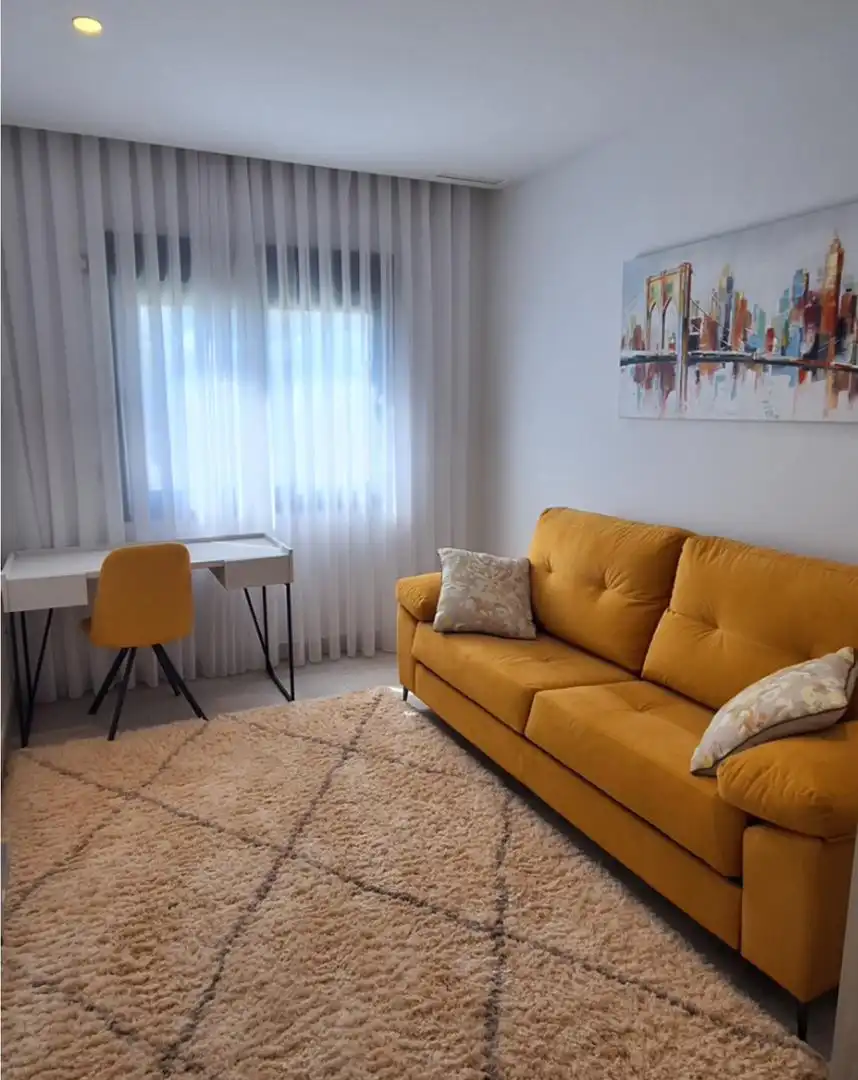 Casa o xalet en venda a Plaça del Poble, 2, Finestrat Pueblo Sala d'estar de Casa o xalet en venda en Finestrat amb Aire condicionat, Terrassa i Piscina