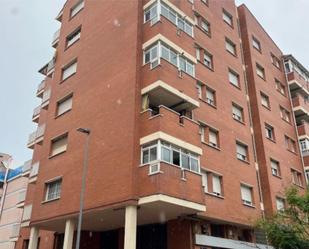 Exterior view of Flat for sale in Esplugues de Llobregat  with Terrace and Balcony