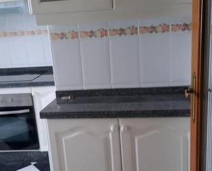 Kitchen of Flat to share in  Huelva Capital