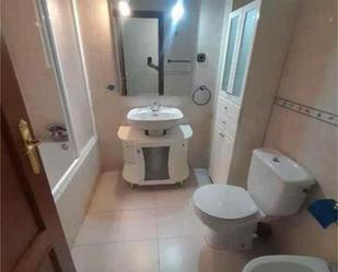 Bathroom of Flat for sale in Torrejón de Ardoz