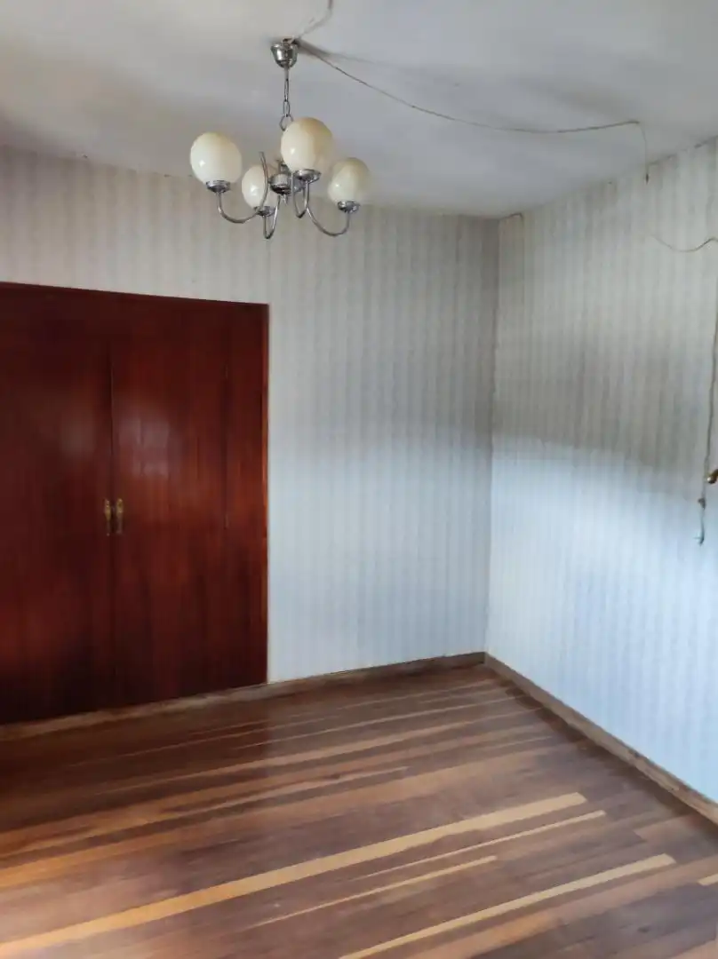 Dormitori de Casa o xalet en venda en Lantarón amb Calefacció, Jardí privat i Terrassa
