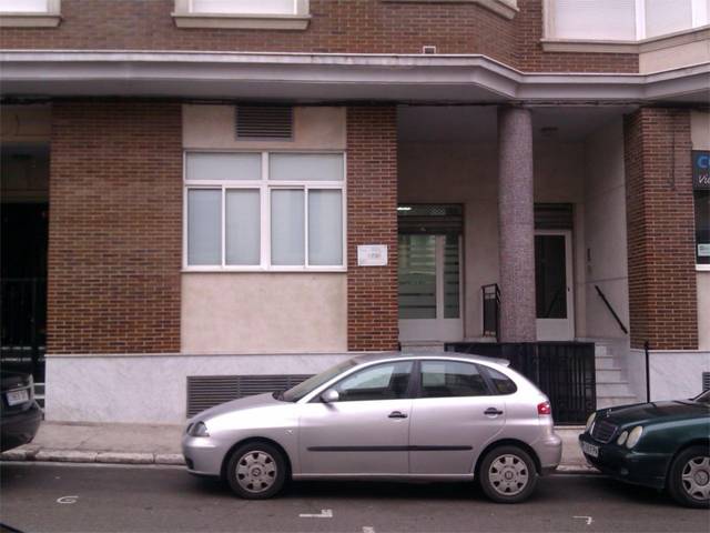 Local comercial en Alquiler en Avinguda del Guerrer de Moixent, 17 en Mogente / Moixent