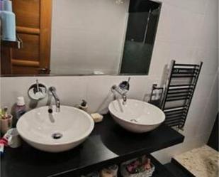 Bathroom of Flat to rent in Getafe