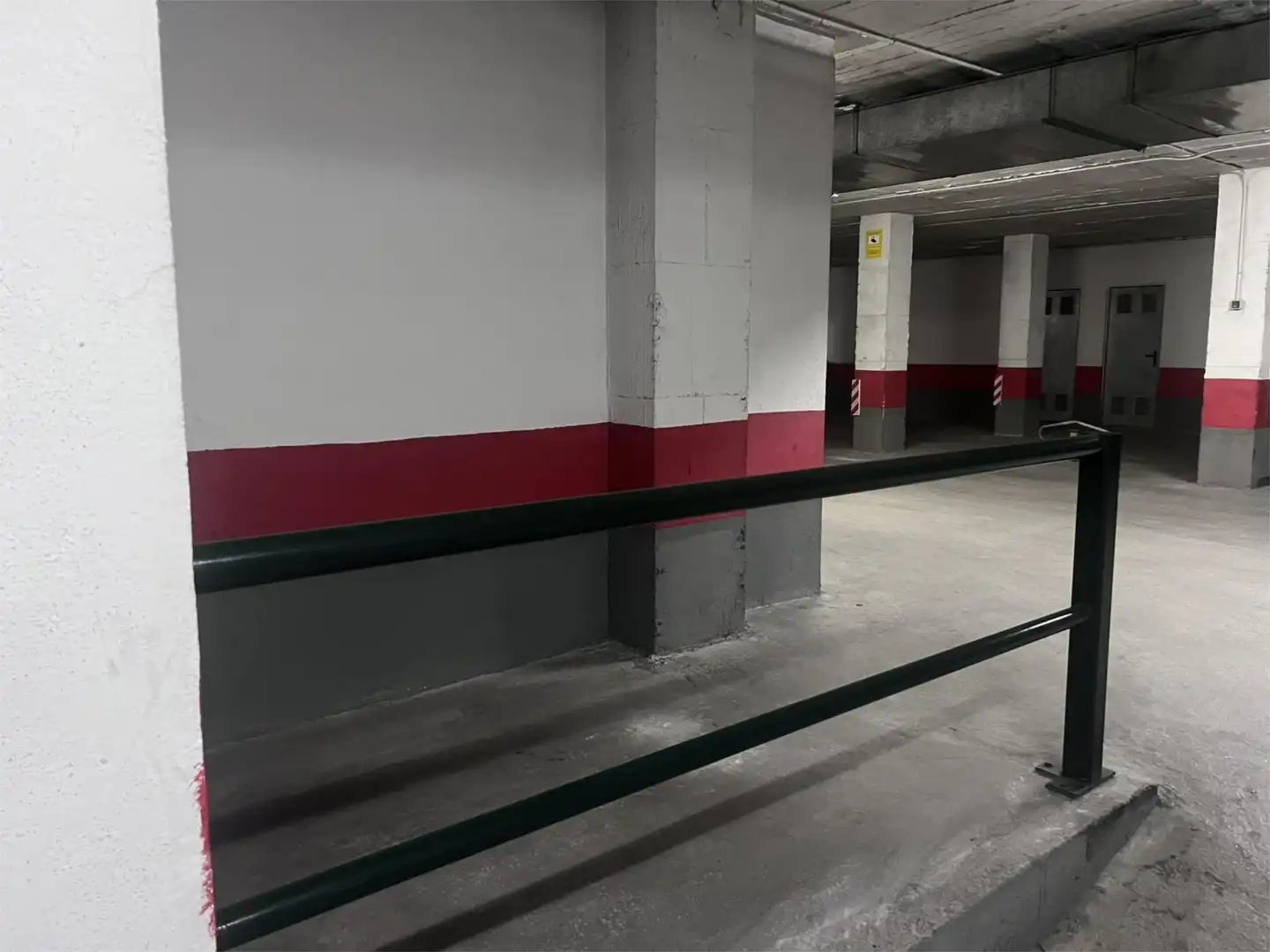 Garage zur Miete in Avenida Isabel Manoja, Manantiales - Estación de Autobuses Parkplatz von Garage zur Miete in Torremolinos
