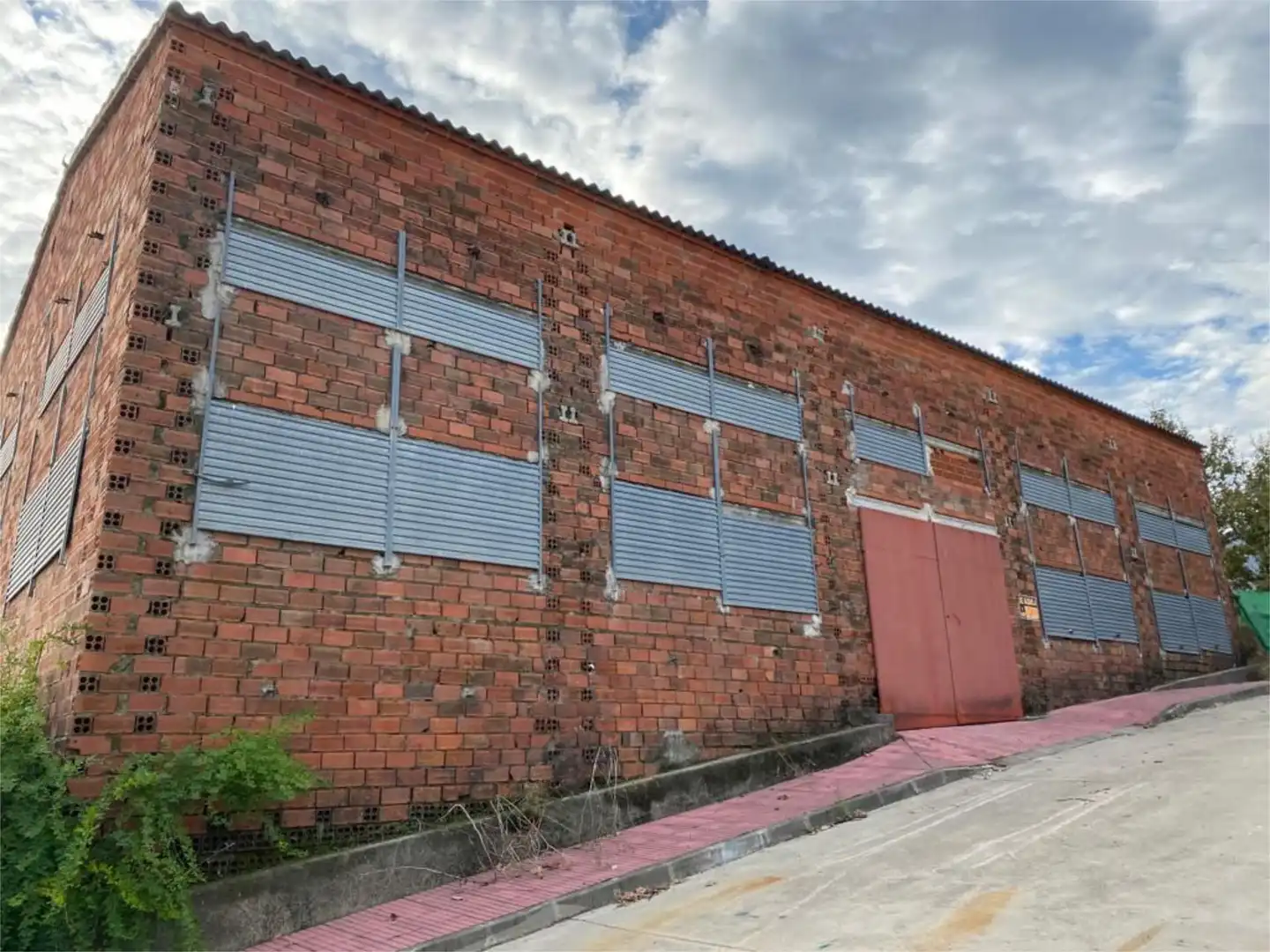 Nave industrial de alquiler en Avenida del Ceralejo, Cuacos de Yuste Vista exterior de Nave industrial de alquiler en Cuacos de Yuste