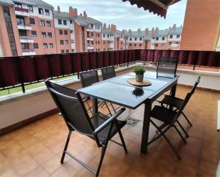 Terrassa de Apartament de lloguer en Castro-Urdiales amb Terrassa i Piscina