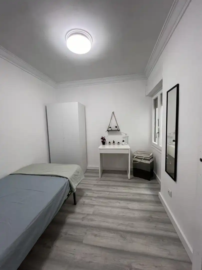 Habitación en Calle de Ávila, 2, Ciudad Jardín - Parque Roma Habitación en Calle de Ávila, 2, Ciudad Jardín - Parque Roma