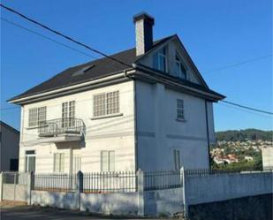 Vista exterior de Casa o xalet en venda en Vigo  amb Terrassa