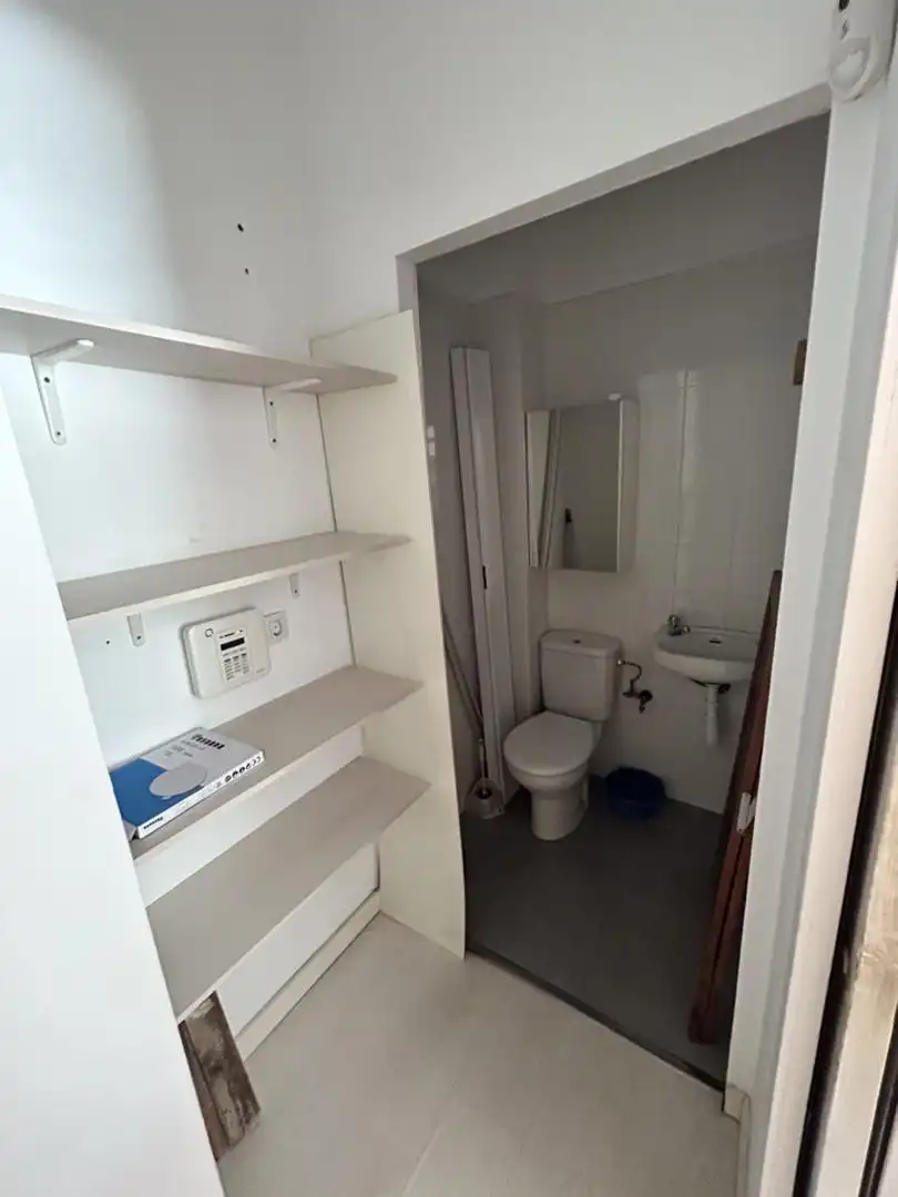 Baño de Local en venta en Almería con Aire acondicionado y Calefacción