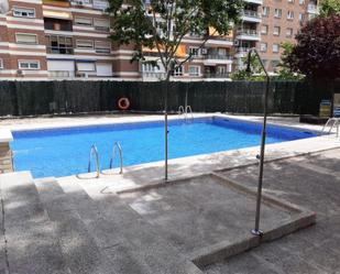 Swimming pool of Flat to rent in  Madrid Capital  with Air Conditioner, Terrace and Swimming Pool