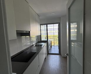 Kitchen of Apartment to share in  Madrid Capital  with Air Conditioner, Swimming Pool and Balcony