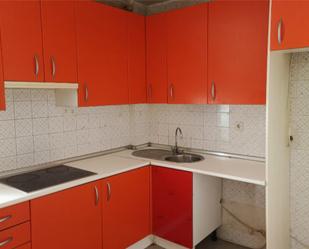 Kitchen of Flat for sale in Zamora Capital   with Heating