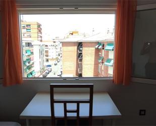 Flat to share in Calle Ingeniero Santa Cruz, 25,  Granada Capital