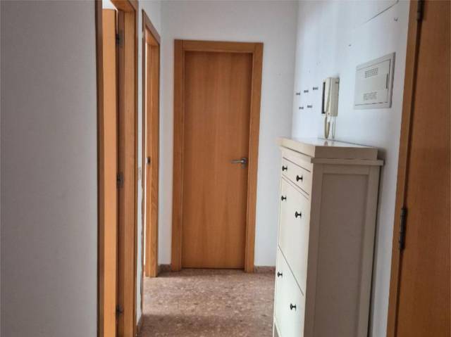 Piso en Venta en Carrer Cuadra Velluter, 80 en Ciutat del Transport - La Salera