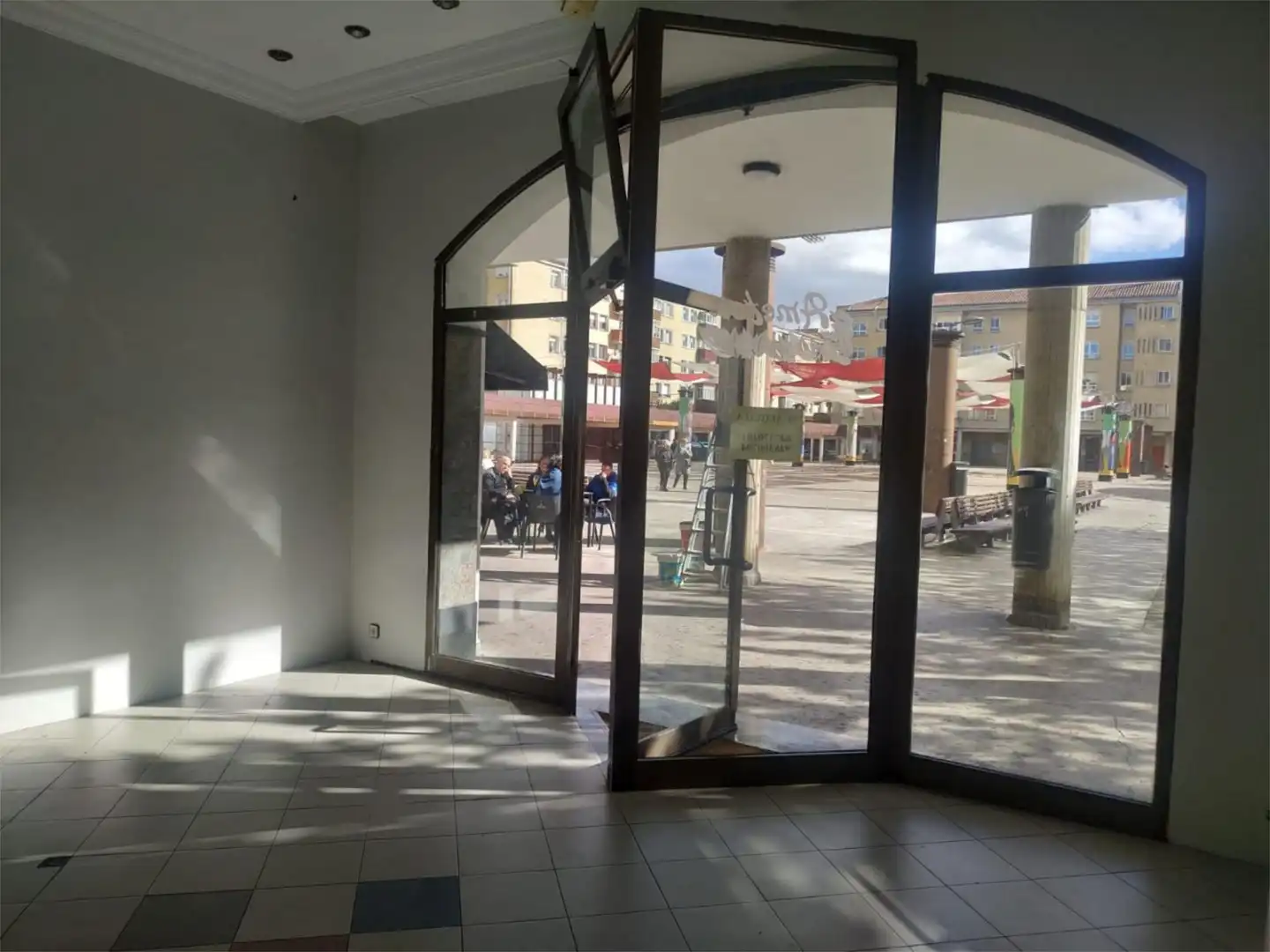 Commercial properties for rent in Eguzki Enparantza, 3, Berriozar Commercial properties for rent in Berriozar